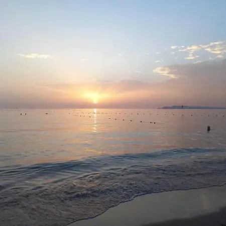 Relaxing Moments Bduplex In Durres Appartement Golem (Tirana)